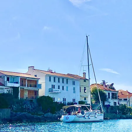 Gajeta * Božava