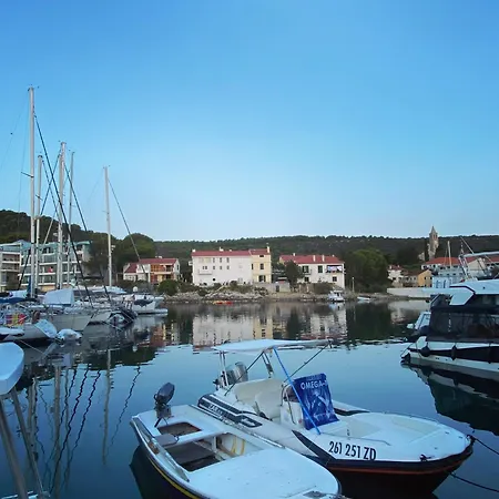 Gajeta * Božava