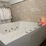 Gajeta Apartment *